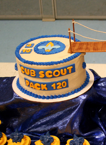Cub Scout Crossover cake